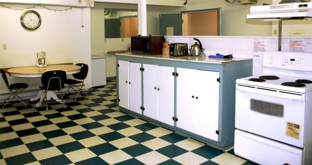 Lake City Motel Dartmouth ภายนอก รูปภาพ