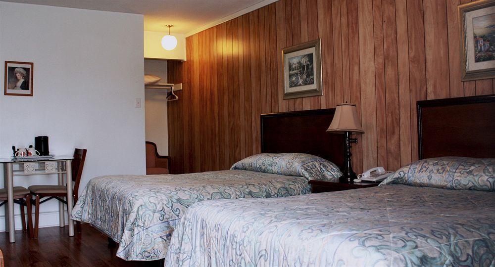 Lake City Motel Dartmouth ภายนอก รูปภาพ