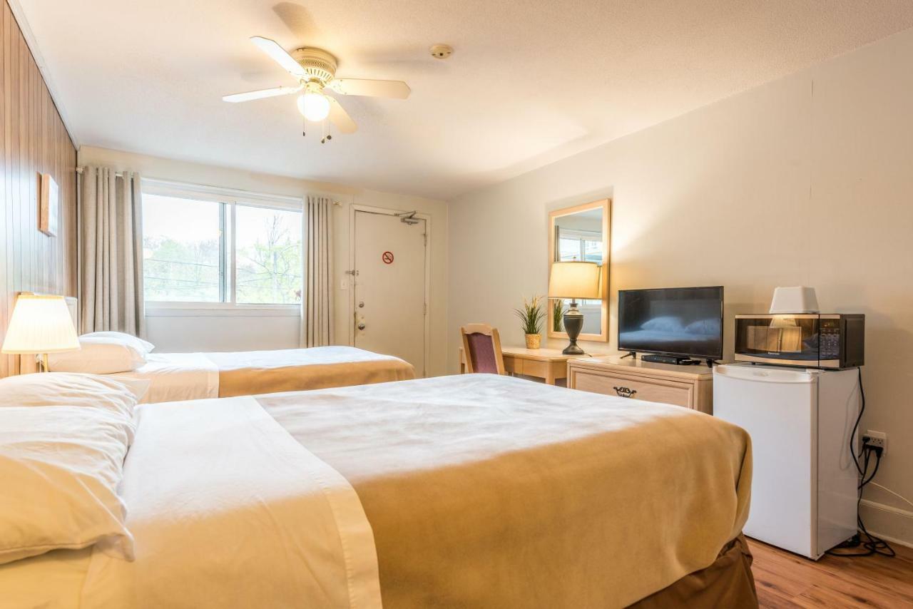 Lake City Motel Dartmouth ภายนอก รูปภาพ