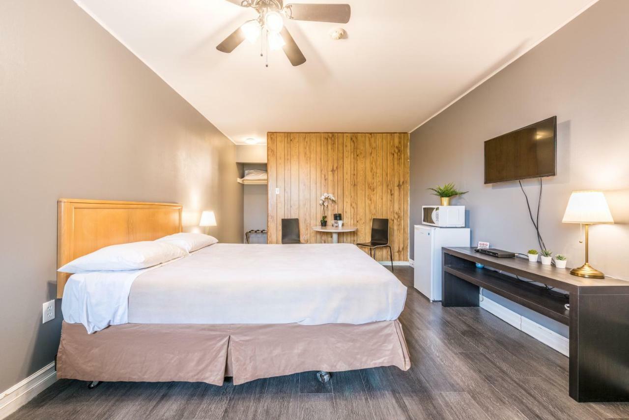Lake City Motel Dartmouth ภายนอก รูปภาพ